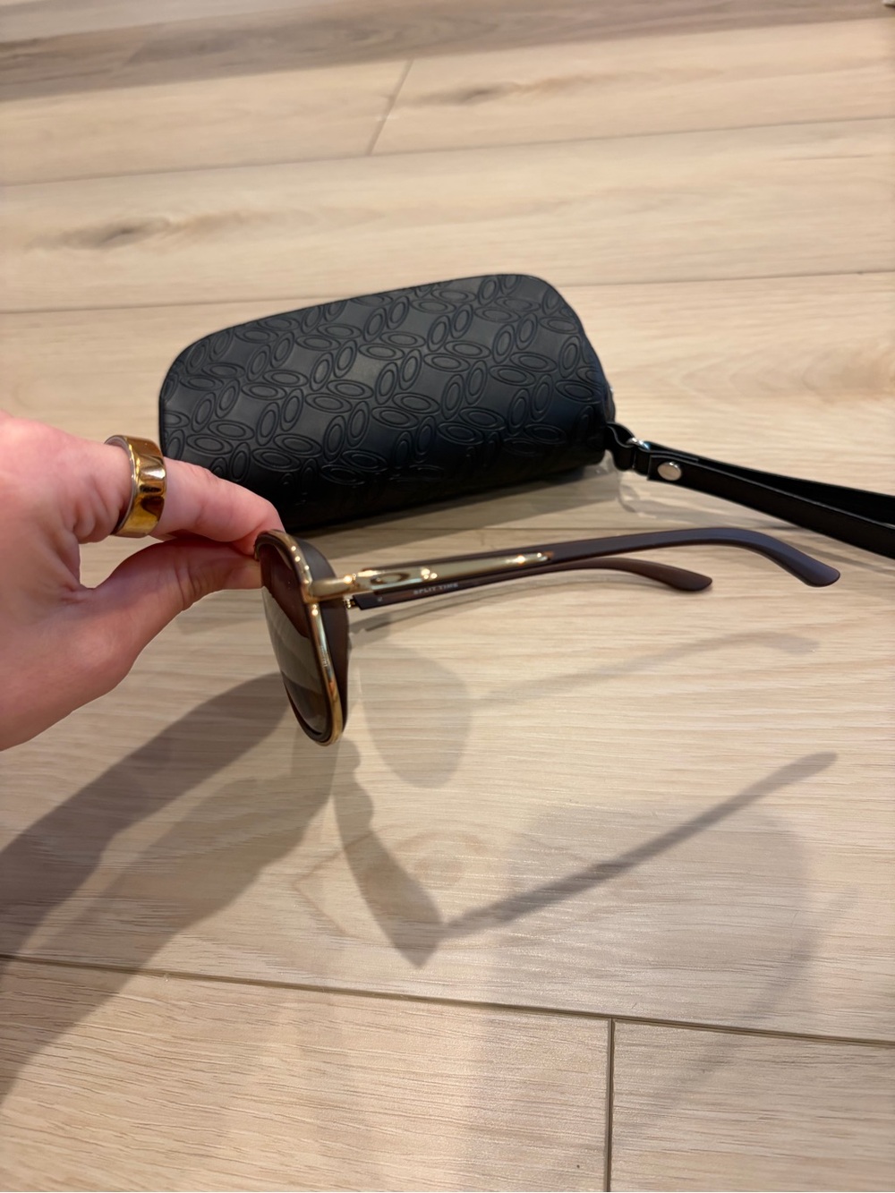 Women’s Split Time Prizm Oakley Sunglasses - Picture 2 of 4